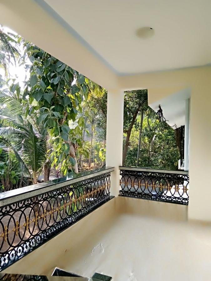 Shirley'S Guest House Majorda Extérieur photo